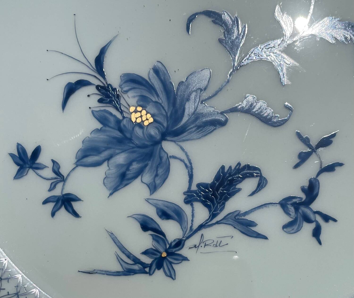 Two 18th century porcelain plates from the East India Company