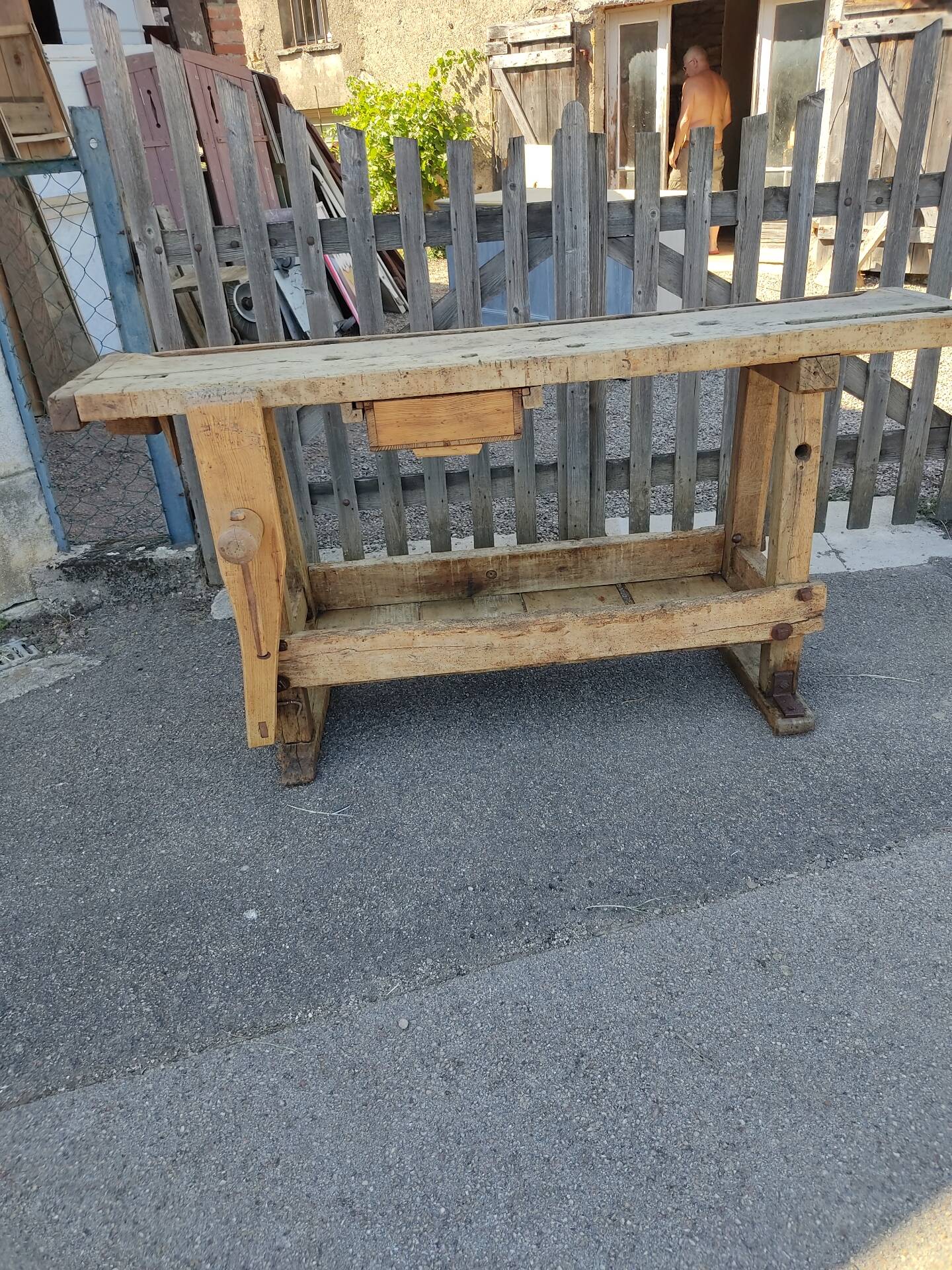 Small workshop bench