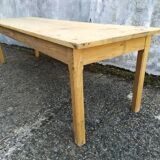 Farm table