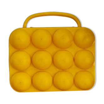 Boîte à œufs jaune vintage