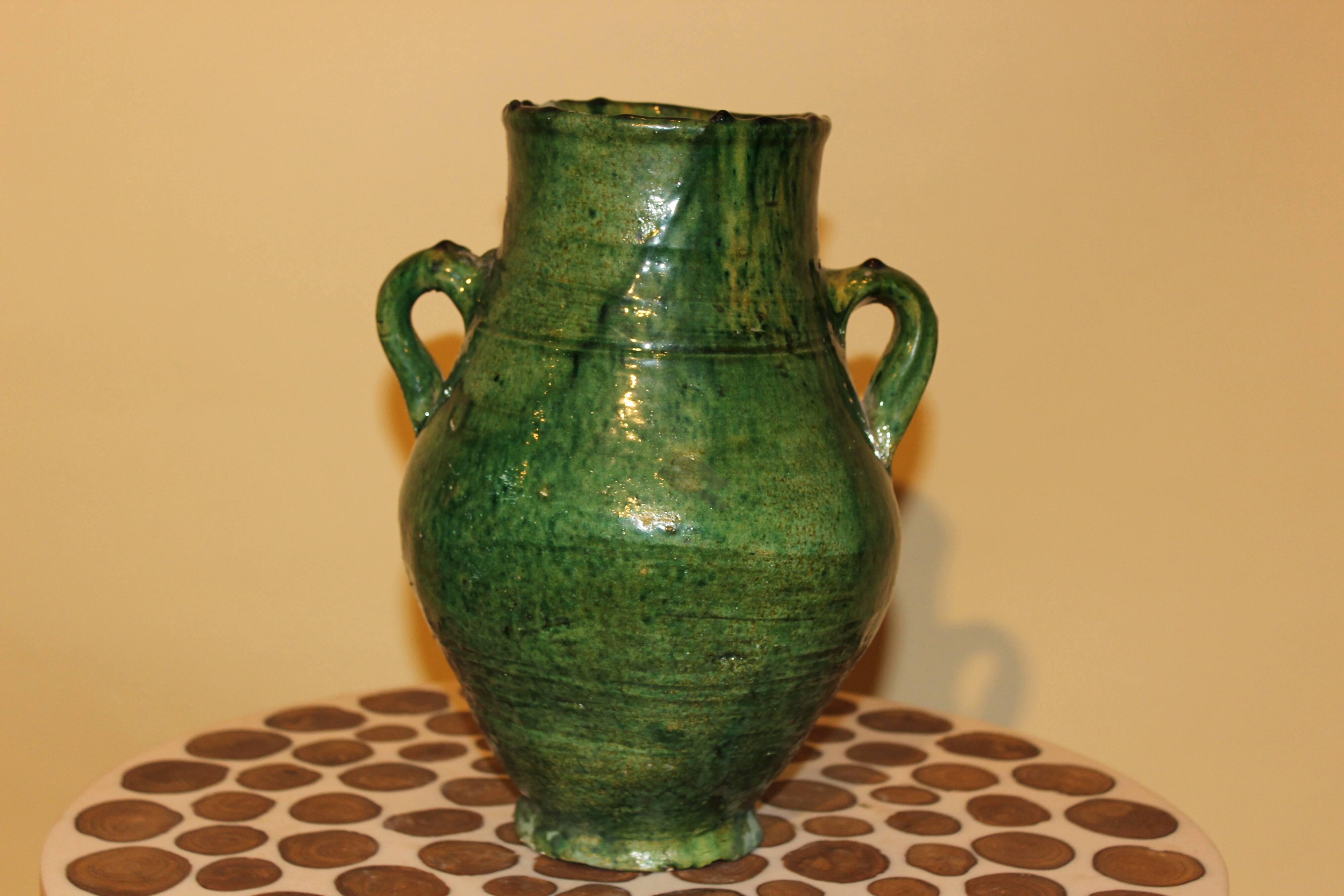 Tamgroute pottery vase