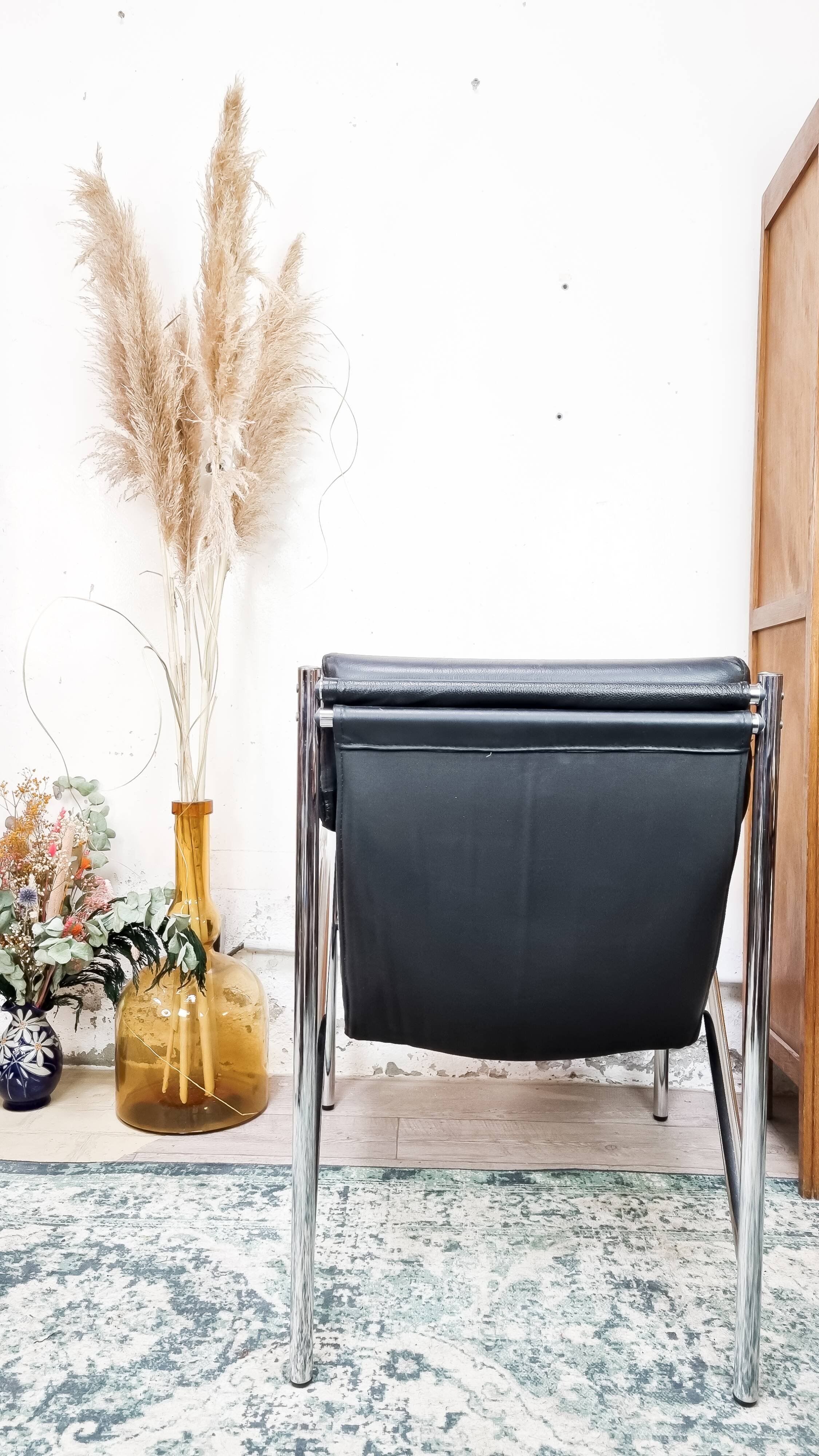 Armchair "OMEGA" 1985 in black leather