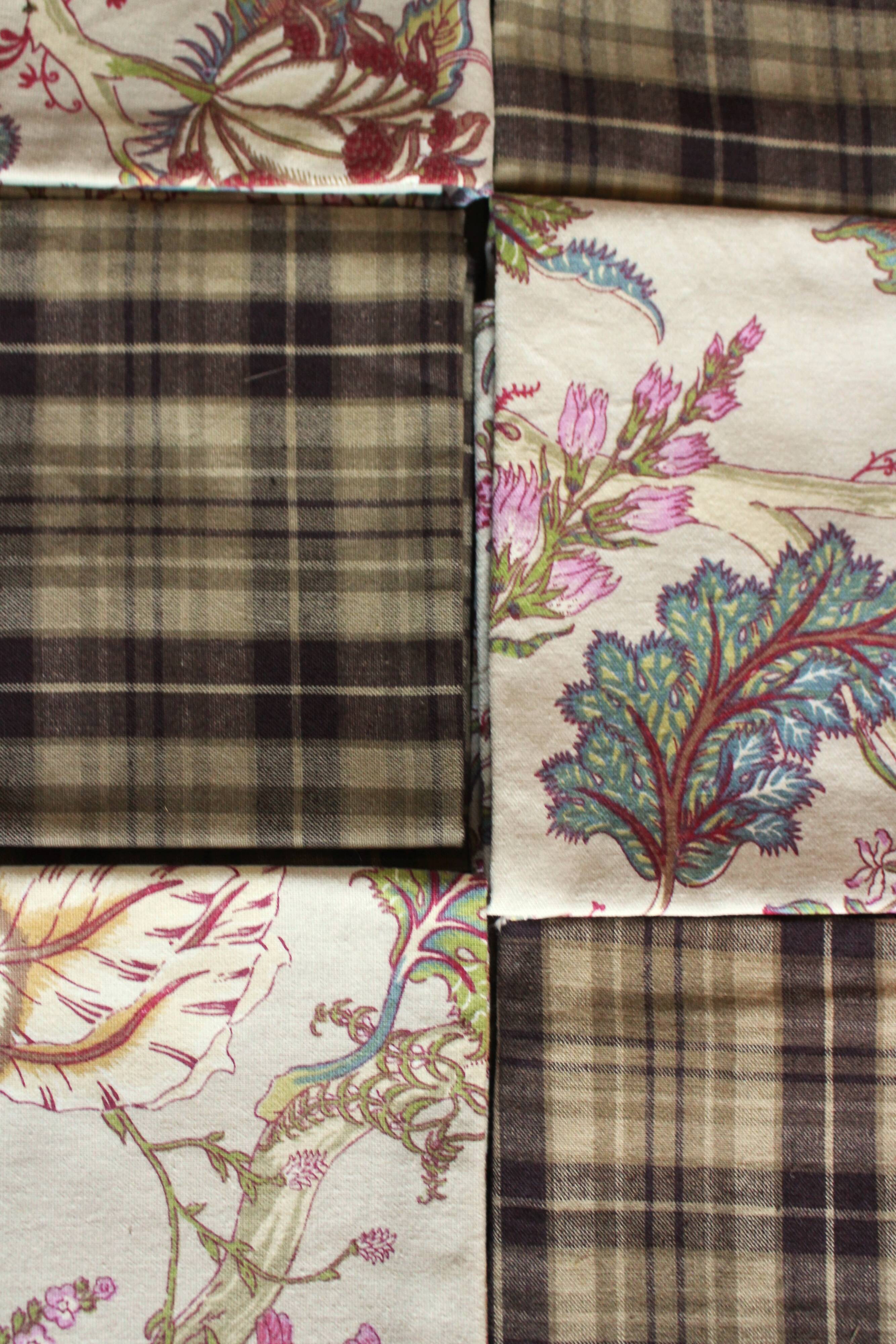 6 brown checkered table napkins with vintage flowers