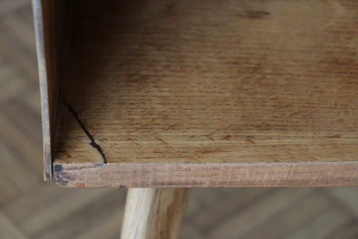 Oak-plated tripod 1950