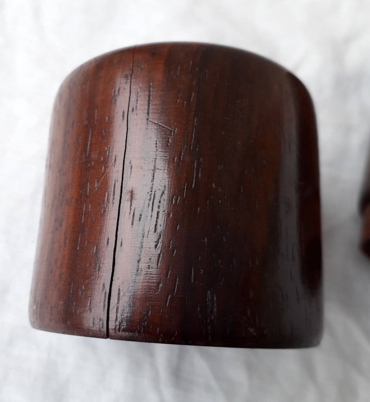 Cylindrical wooden box