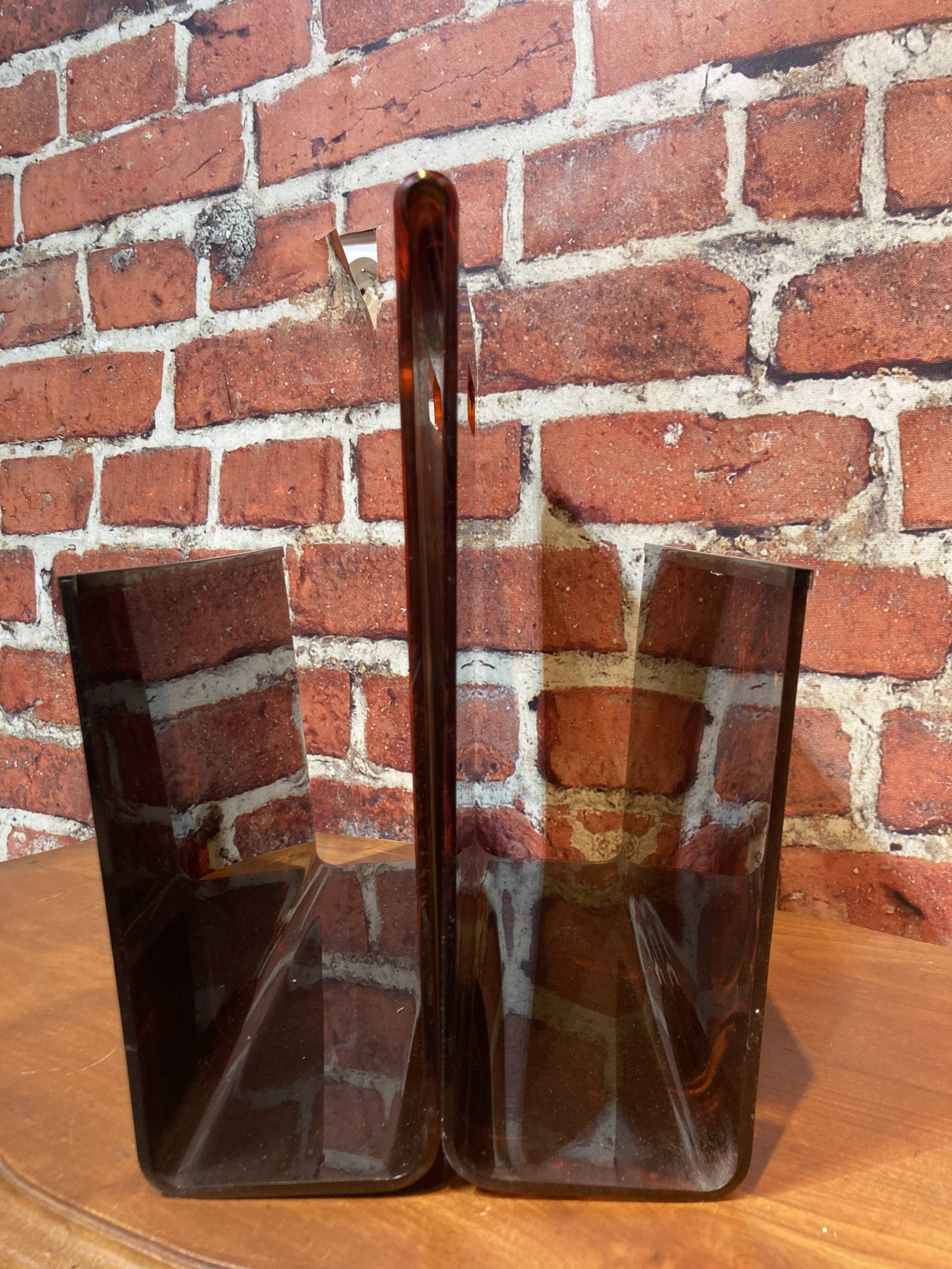 Brown plastic magazine holder with handle