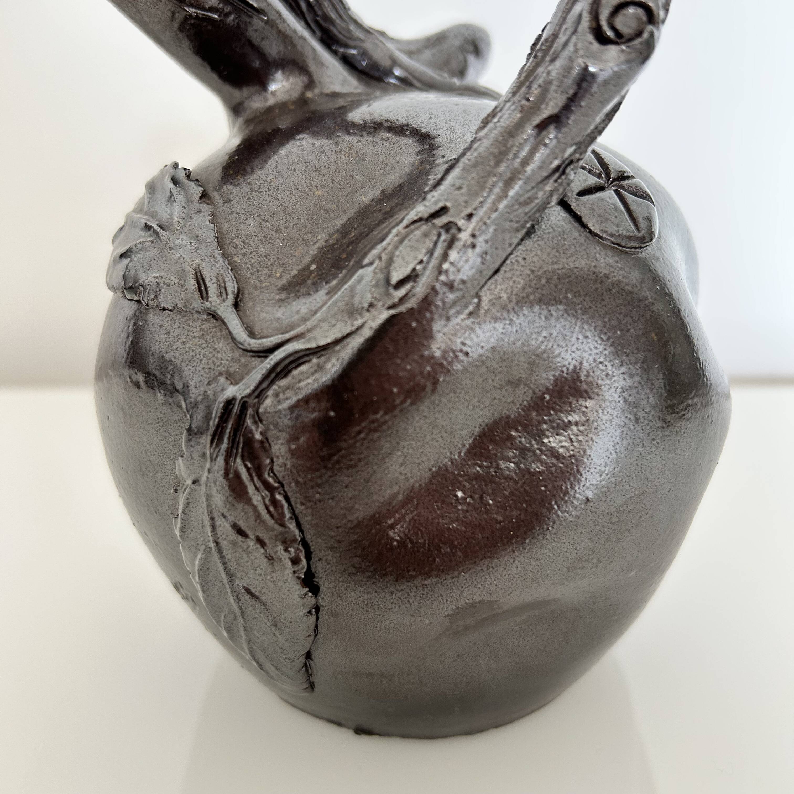 Clay vine jug