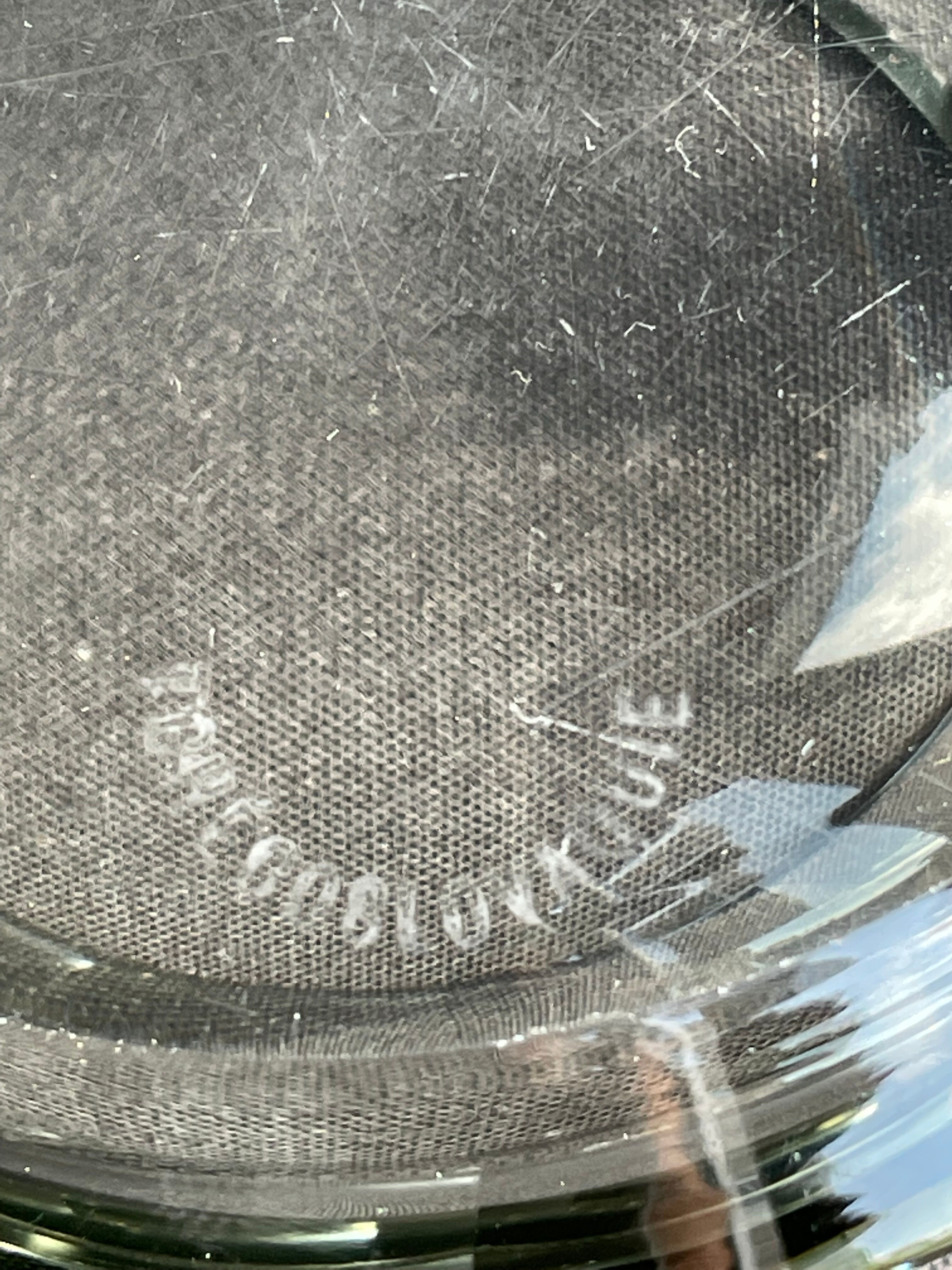Powder magazine or candy maker made of cut crystal