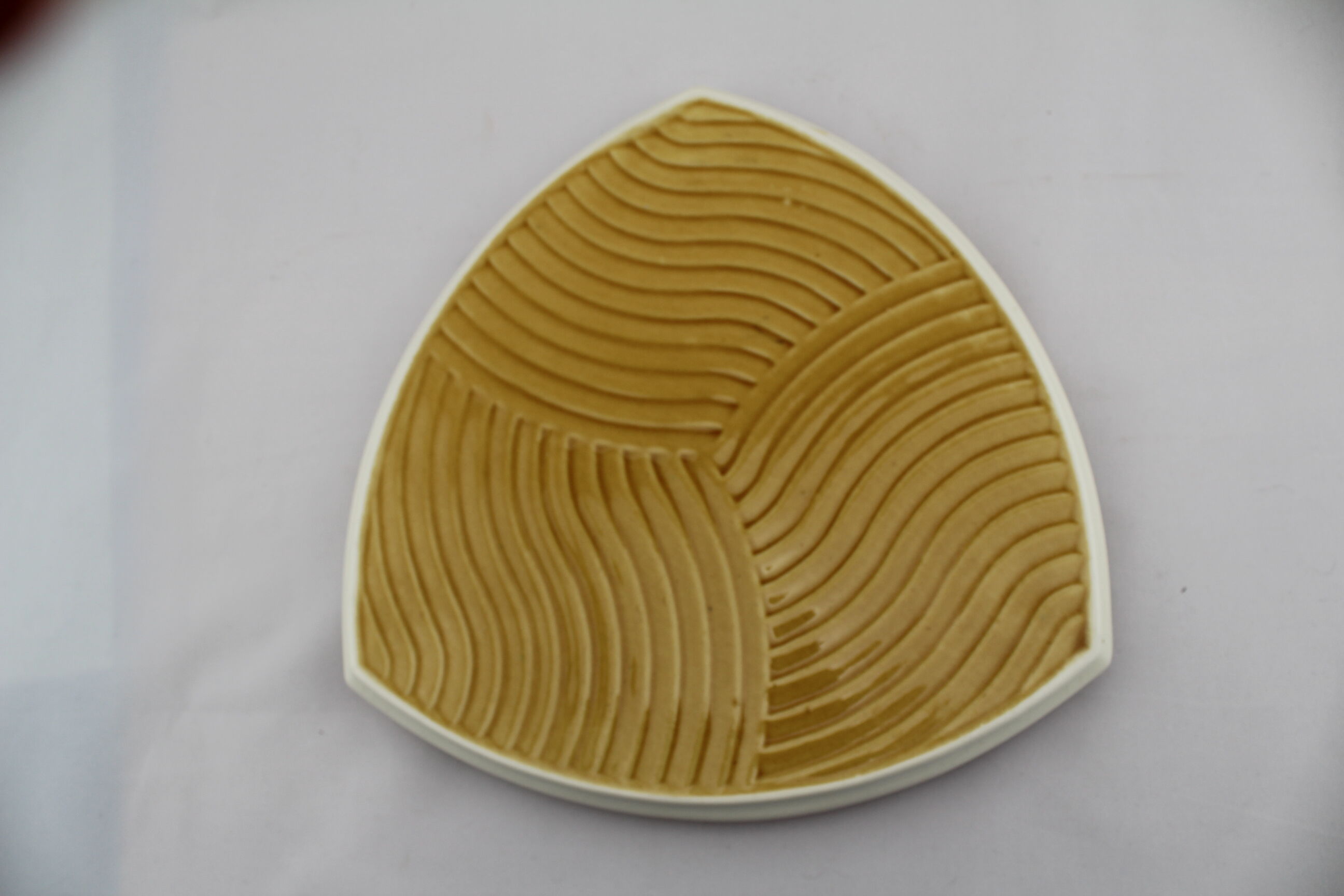Table mat sarreguemines yellow ceramic, triangle