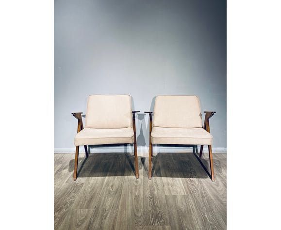 Paire de fauteuils vintage Bunny de J. Chierowski 1960
