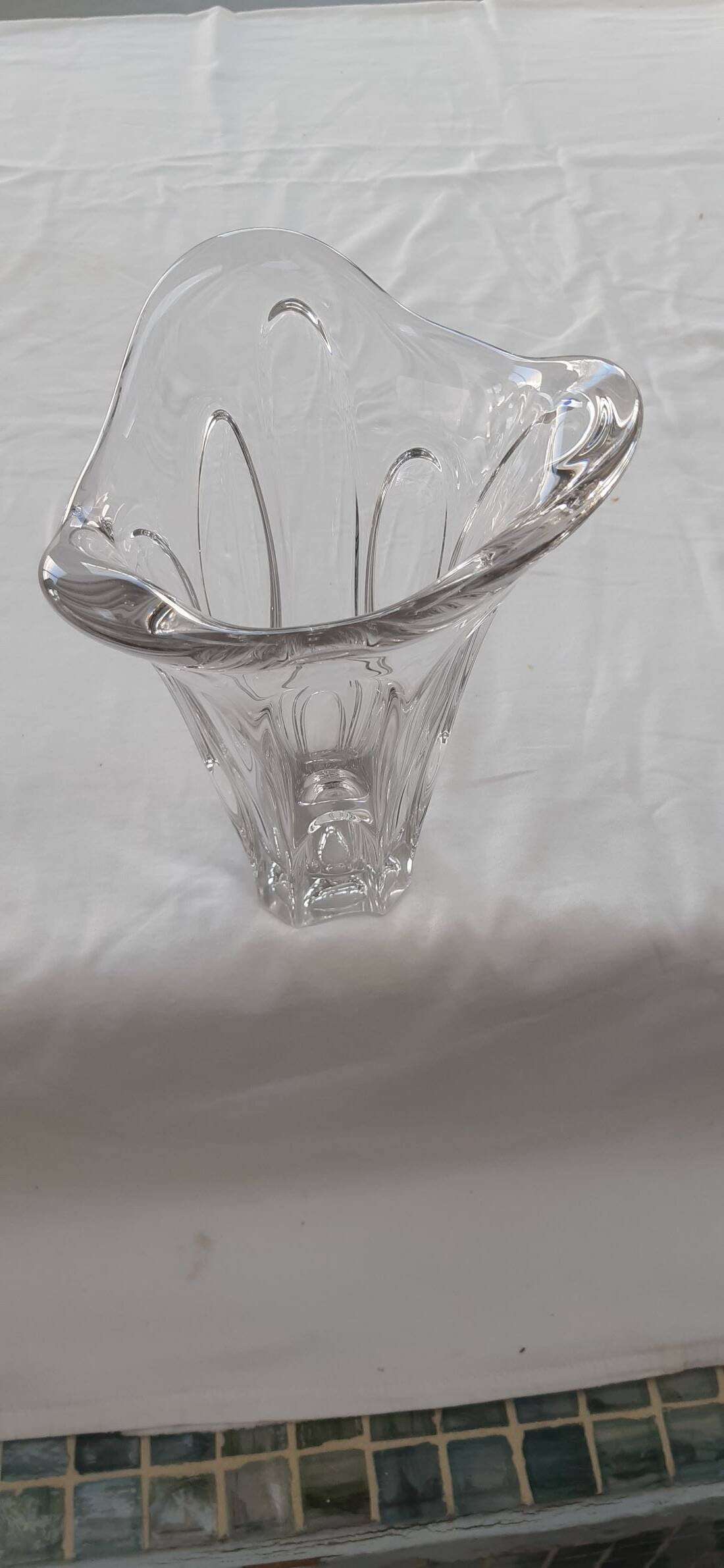 Small tulip-shaped crystal vase