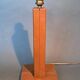 Pied de lampe moderniste en cuir fauve 1950 le Tanneur Paris.