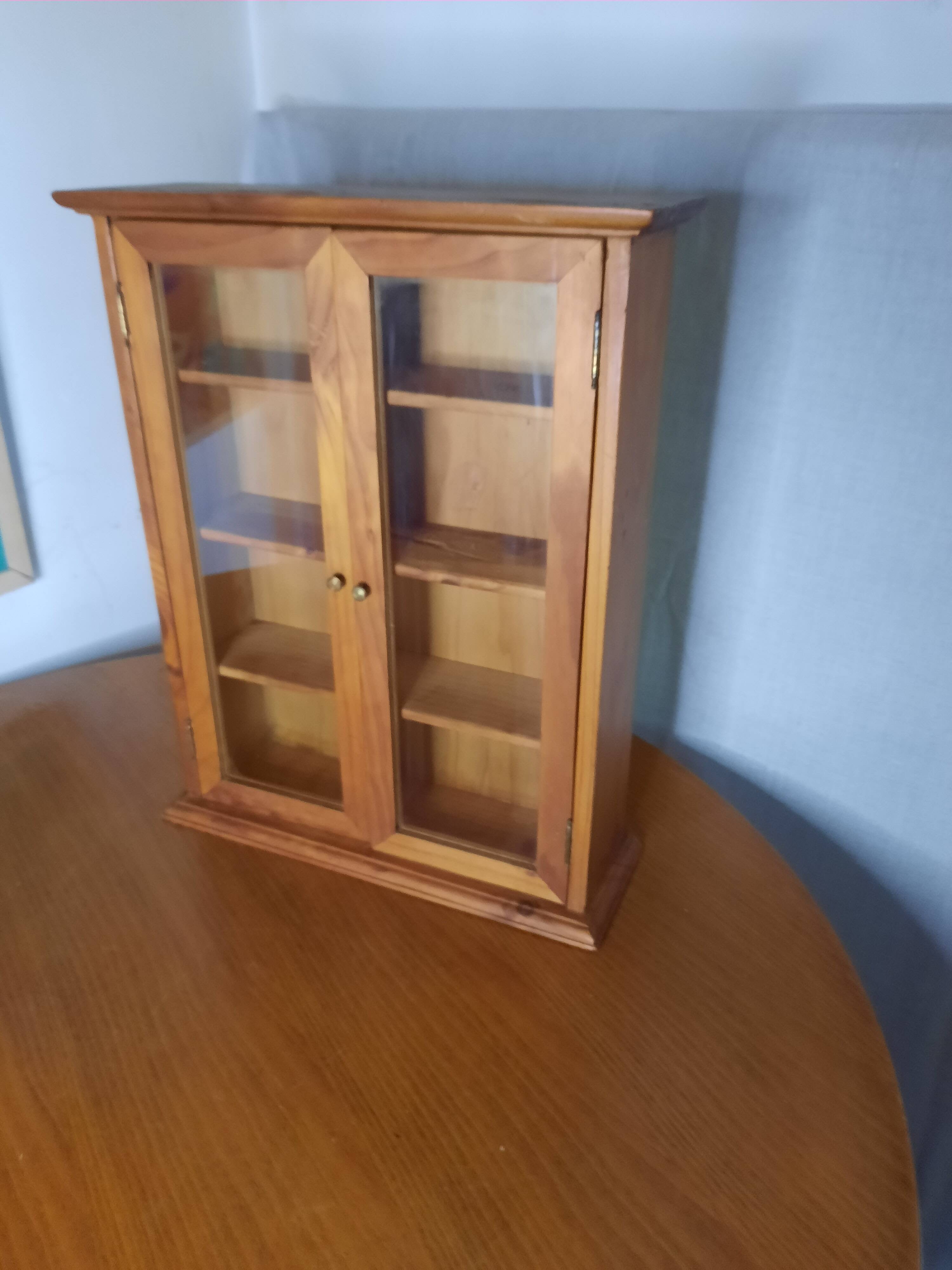 Pair of small display cabinets