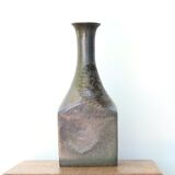 Vase bouteille en grès signé, années 70