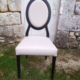 Ensemble fauteuils et chaises médaillon design