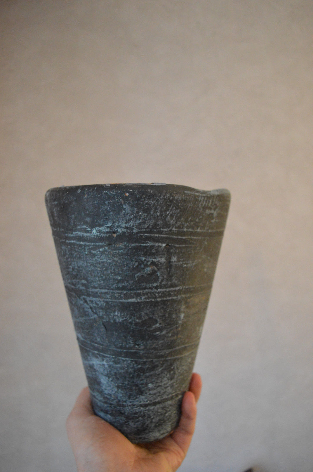 Planter scarred décor