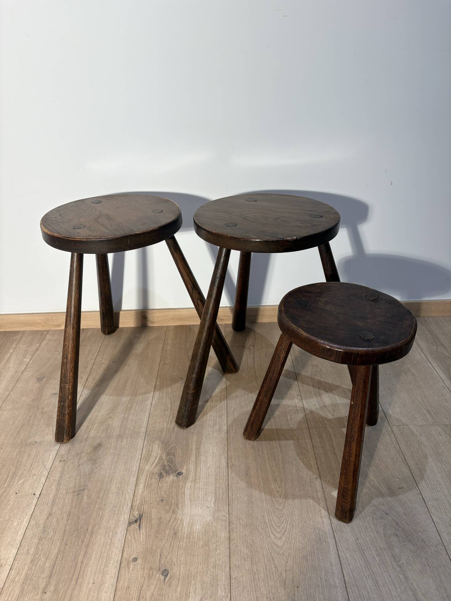 Farm stool in solid oak wood