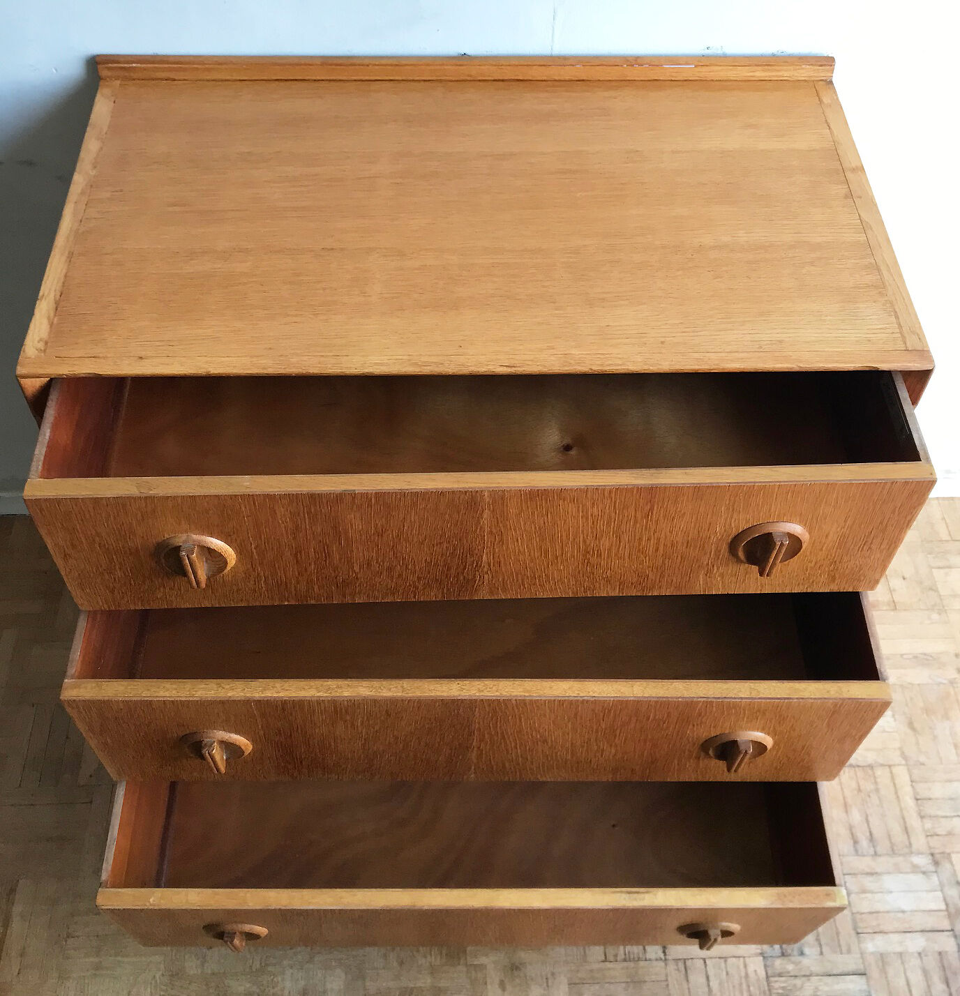 Compass foot chest of drawers in light oak from the 1960s