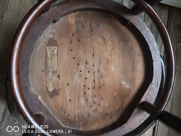 Fauteuil de bureau en bois courbe' édition Konh  en Autriche