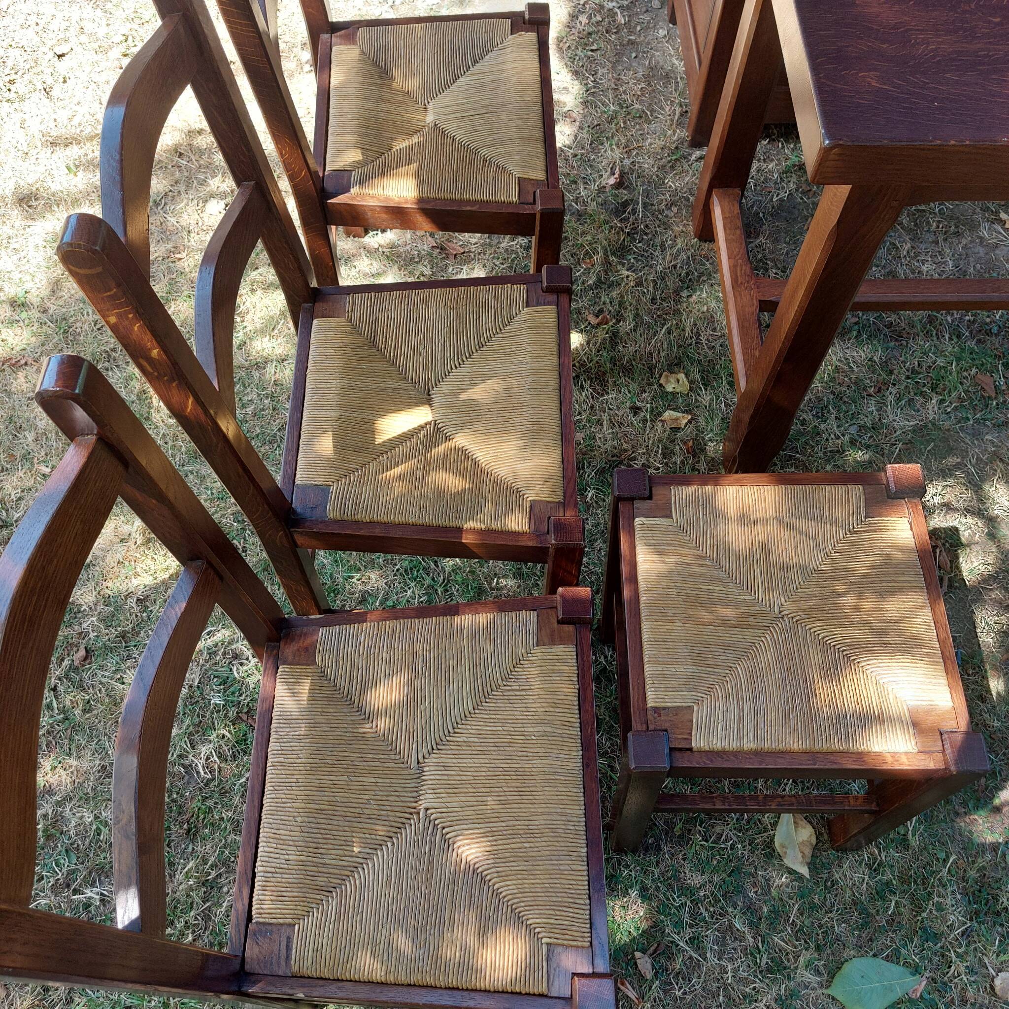 Solid oak farmhouse table + storage bench + 3 chairs + 1 stool