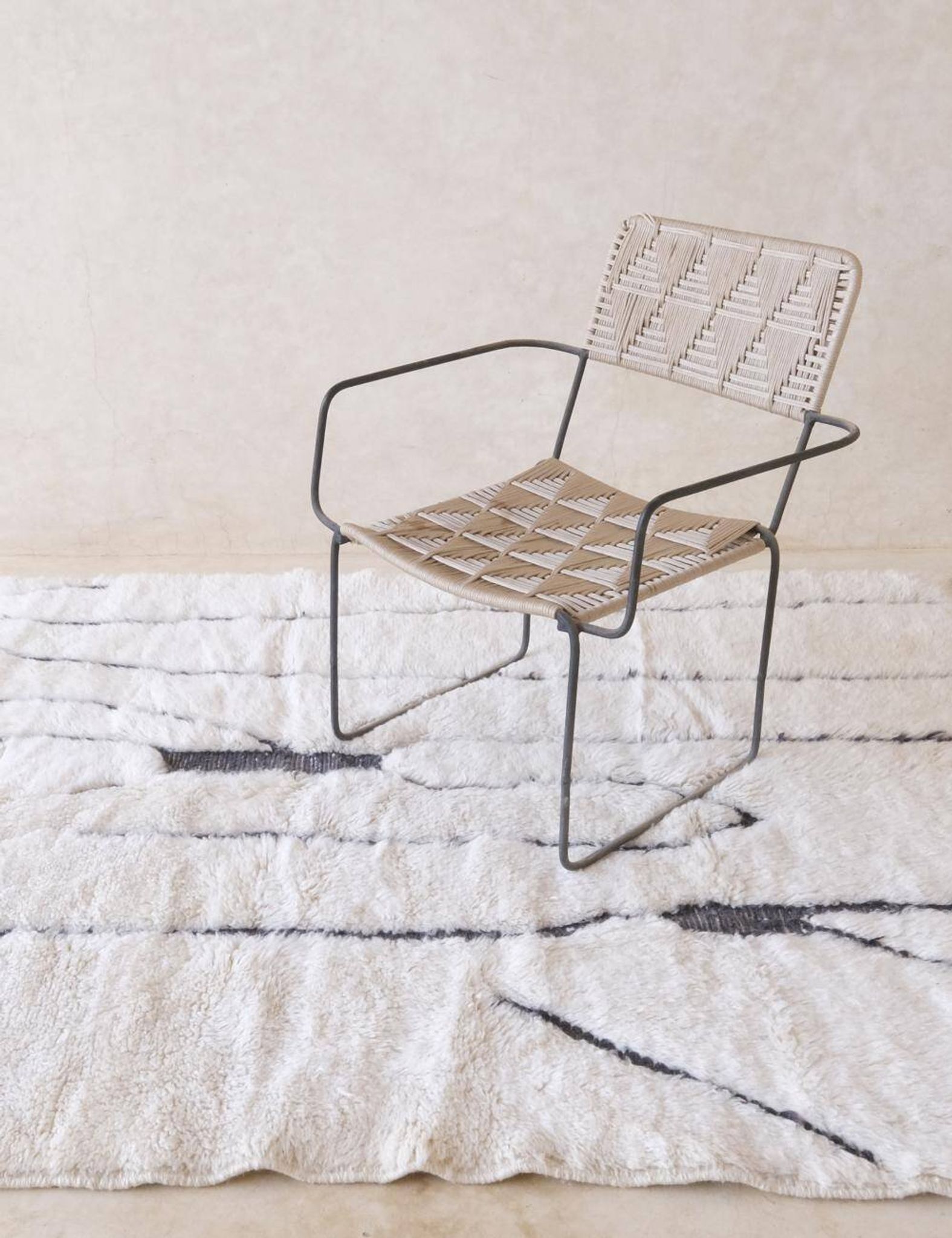 Beni M'Rirt White and Black Rug - 211 x 153 cm