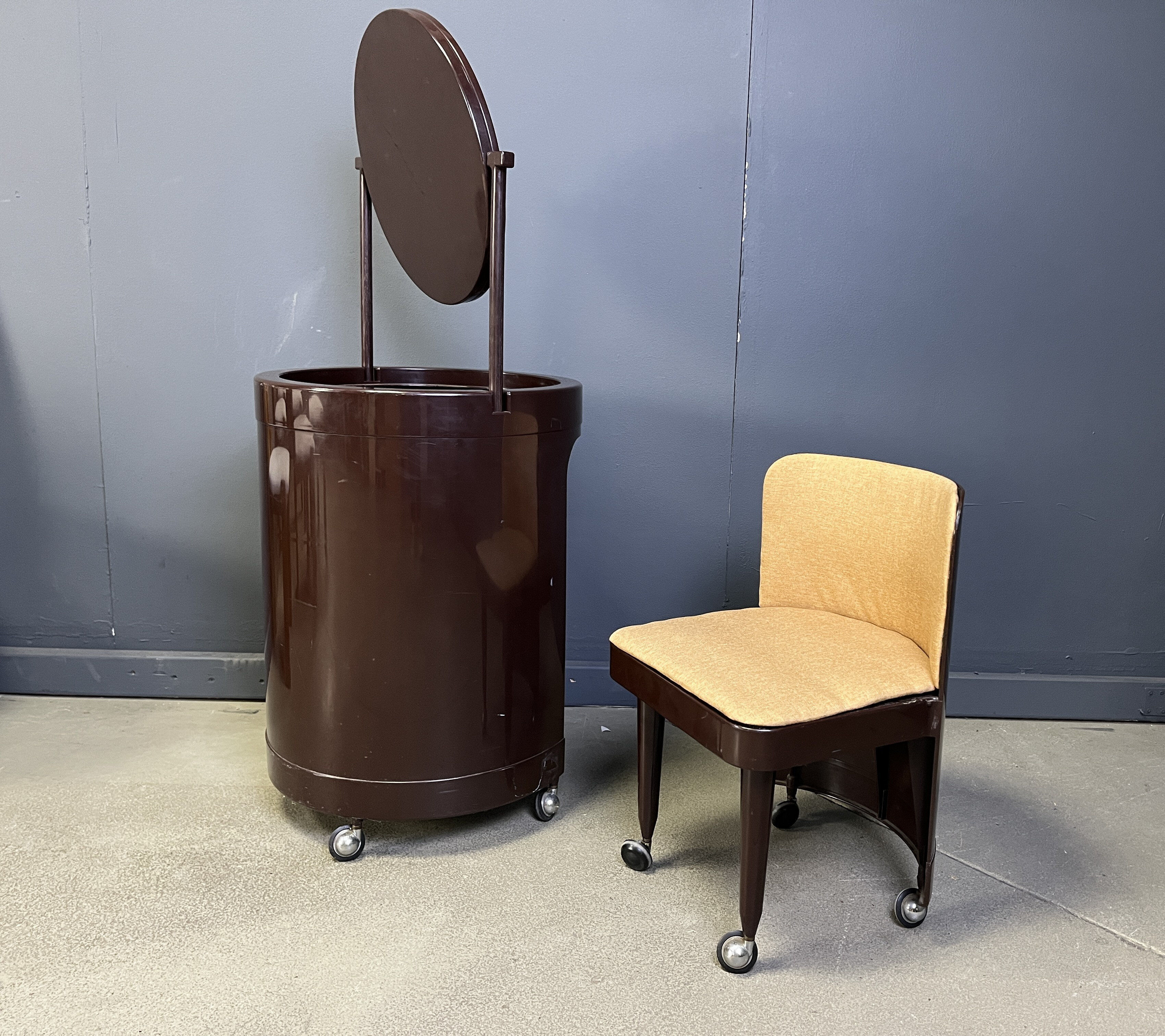 Silvi vanity table on wheels and chair from Studio Kastilia, 1970s, set of 2