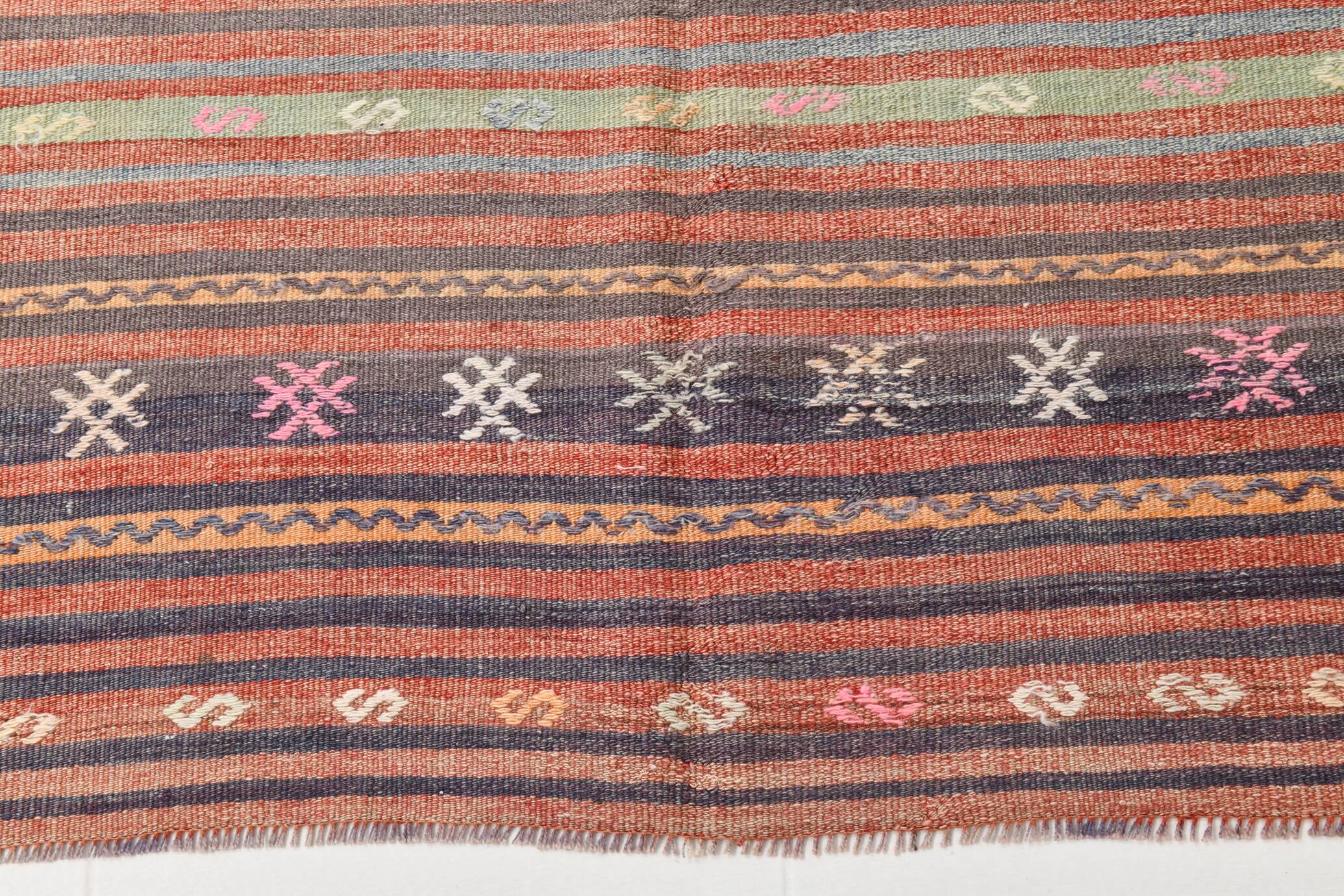 7x5 Red & brown Handmade Wool Kilim Rug,221x156 Cm