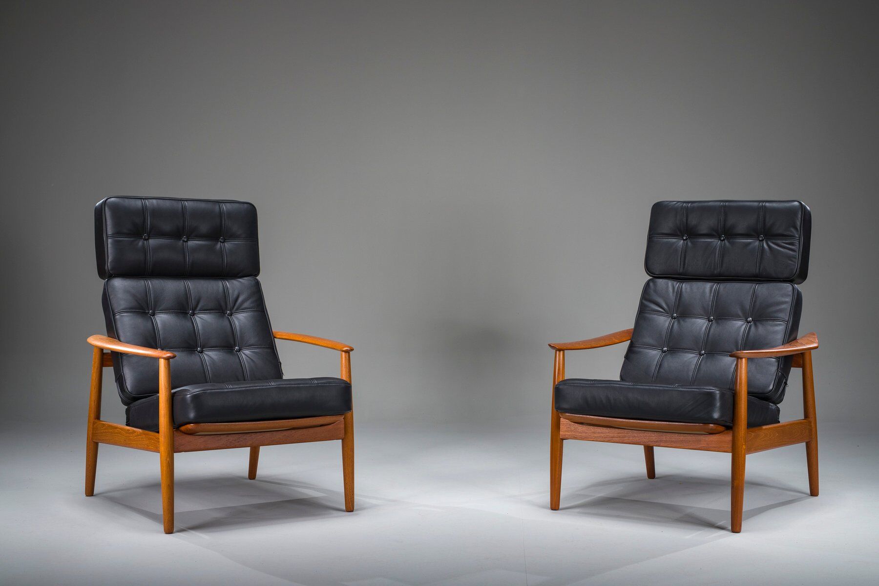 Armchair with Model FD 164 frame by Arne Vodder and Model 118 armrests by Grete Jalk in teak and black leather, Denmark, 1960s