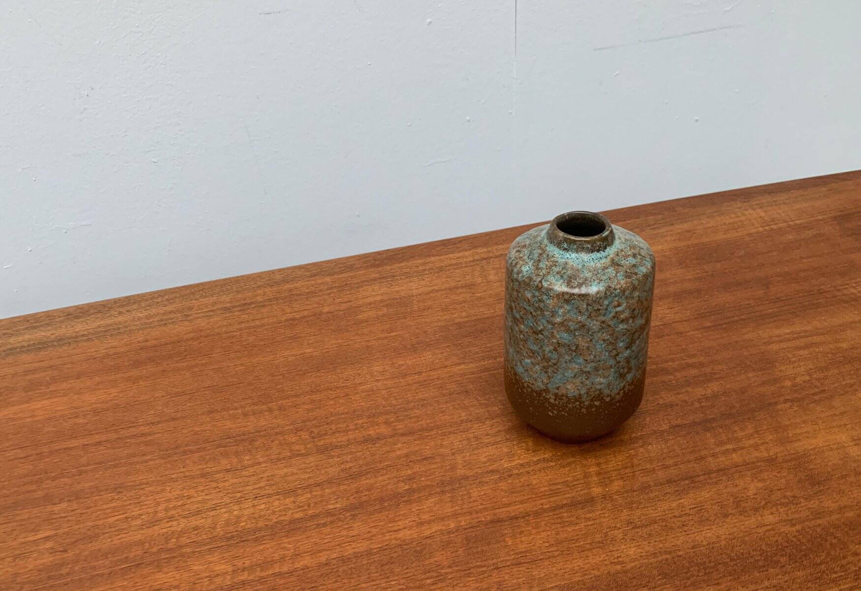 East German pottery vase from the mid-century by Strehla Keramik.