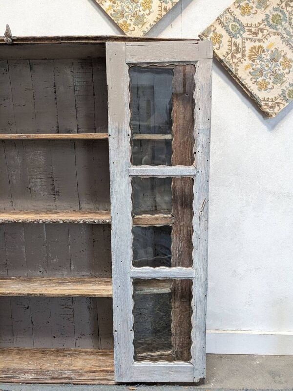 Vitrine ancienne