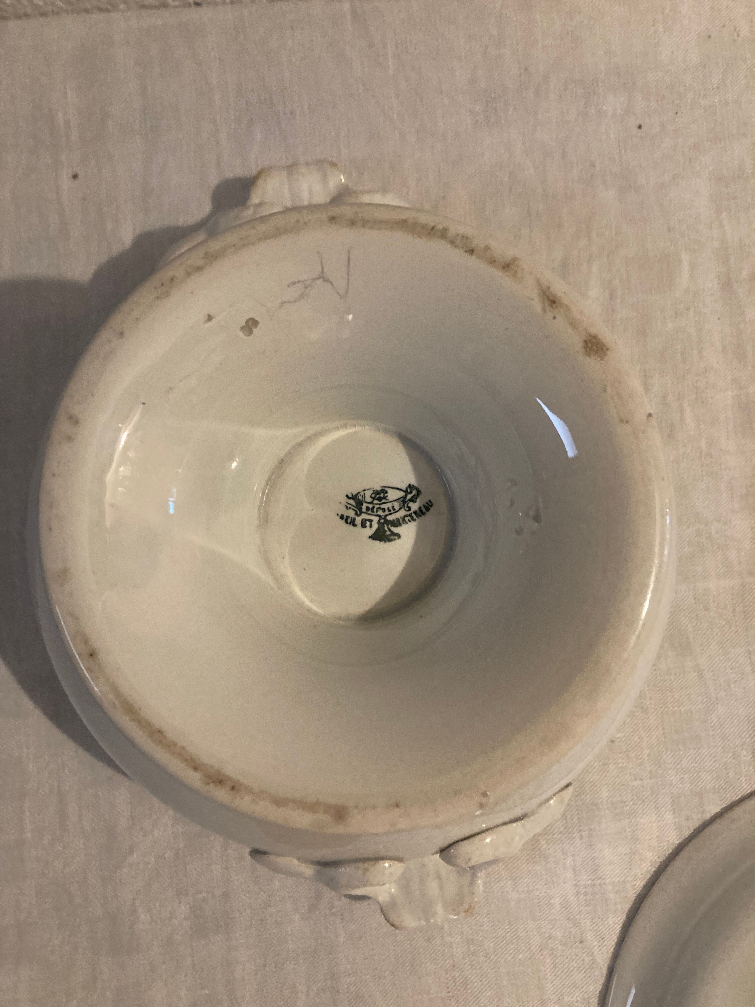 19th century tureen of Montereau