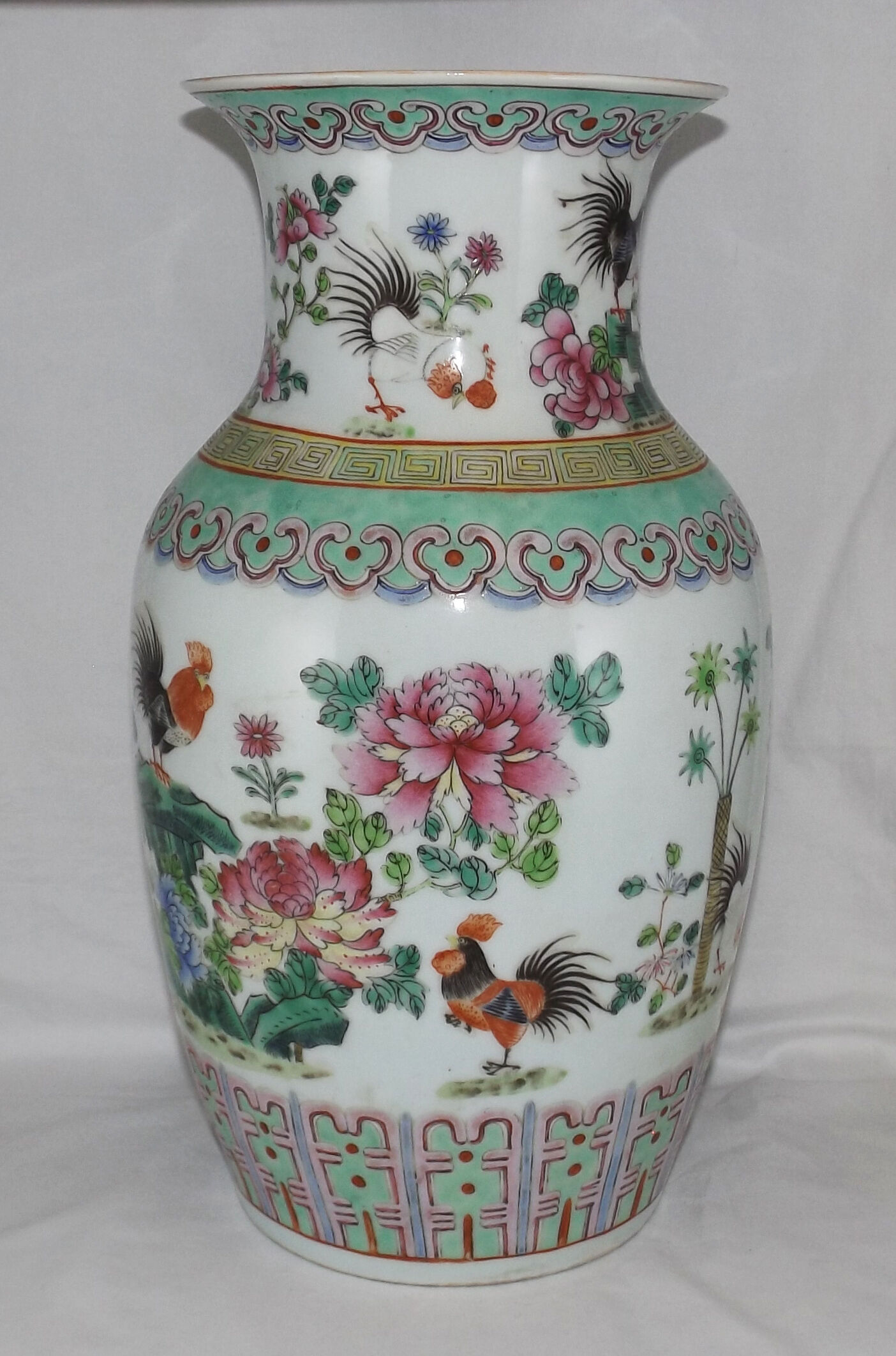 Ancient Chinese vase Rose family early 20th century