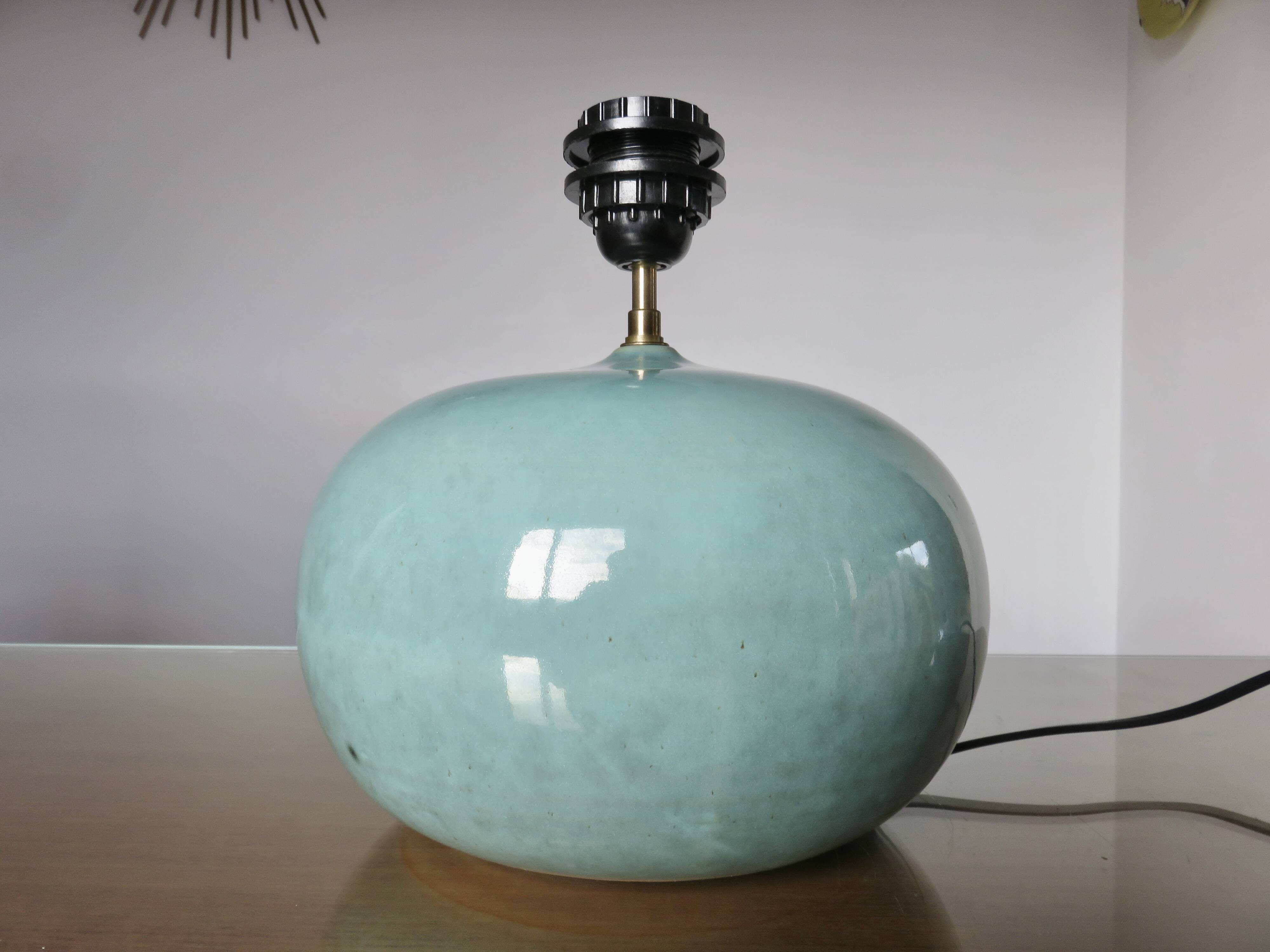 Lampe en céramique et laiton