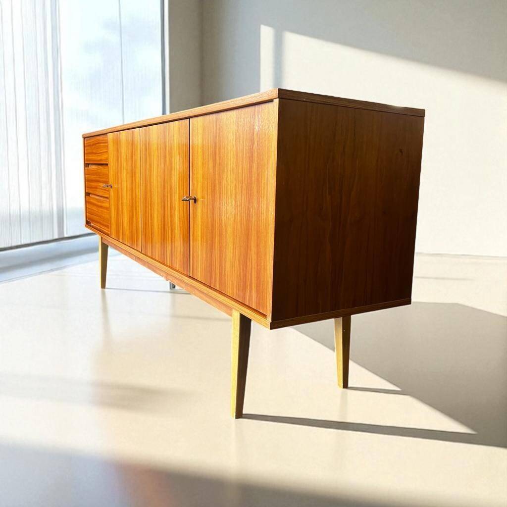 Buffet scandinave vintage en bois / commode / buffet