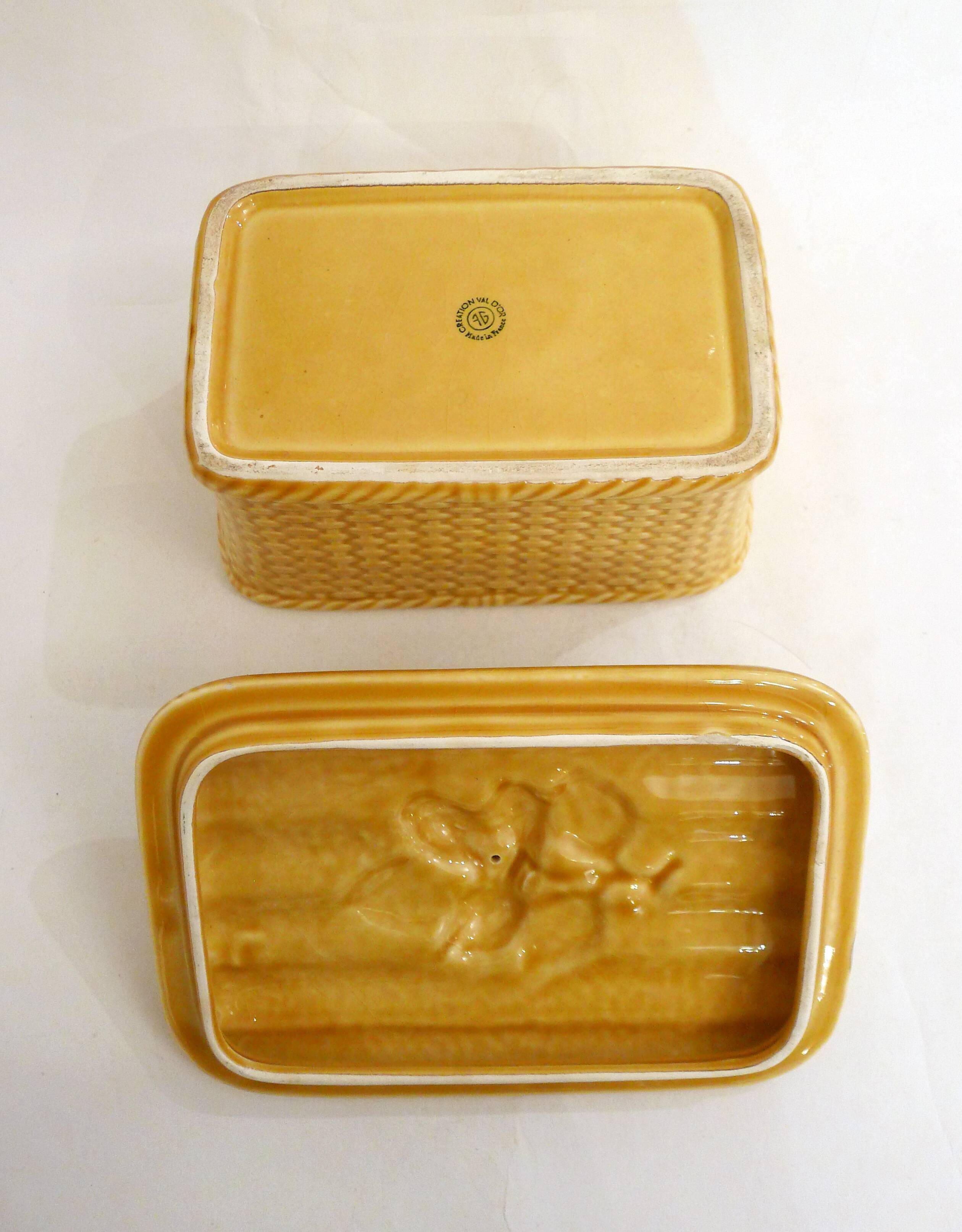 Boite barbotine Panier de noisettes Gien 1960'