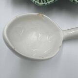 Grande soupière en barbotine fraise avec louche et plateau Bordallo Pienher