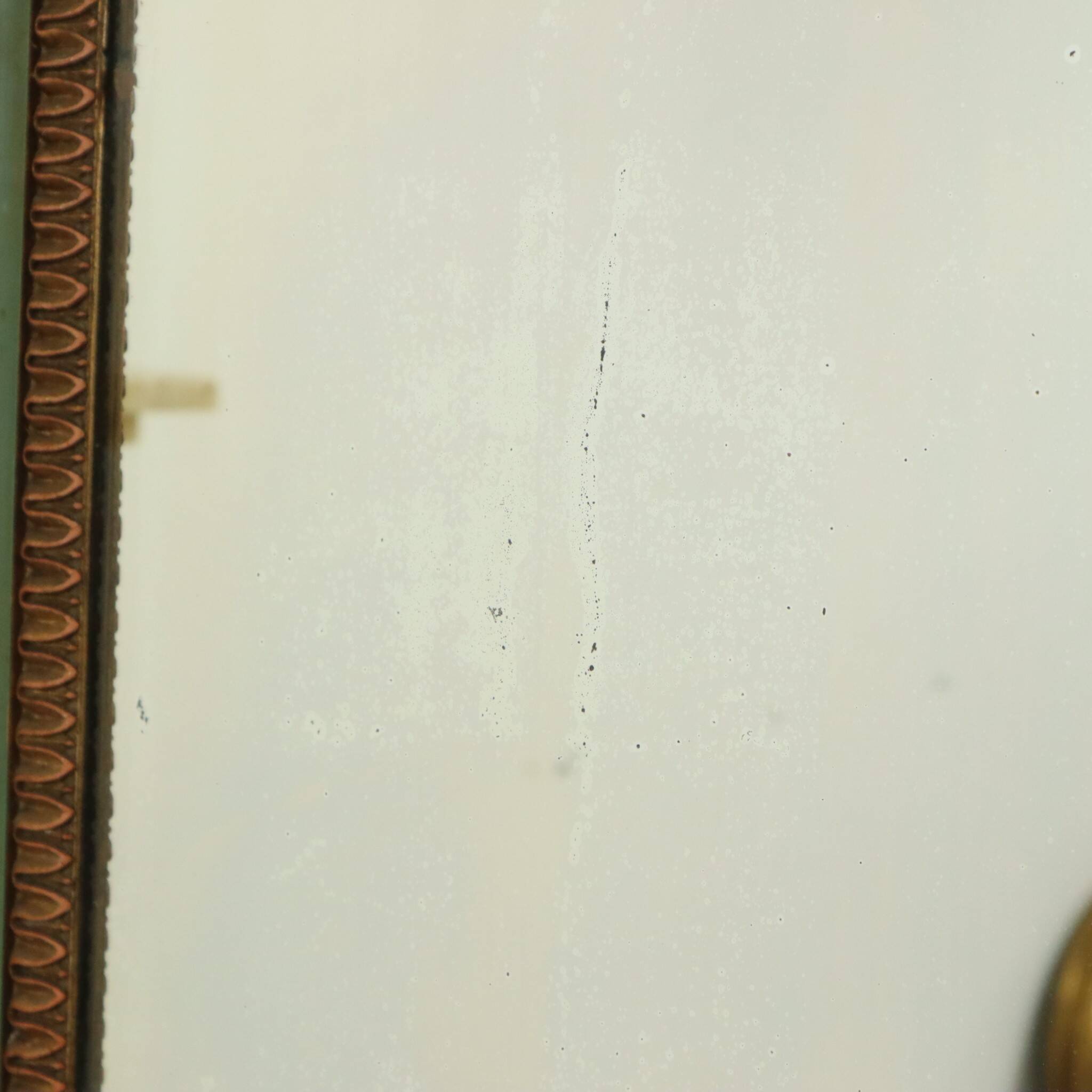Miroir en bois doré, France, début du XXe siècle