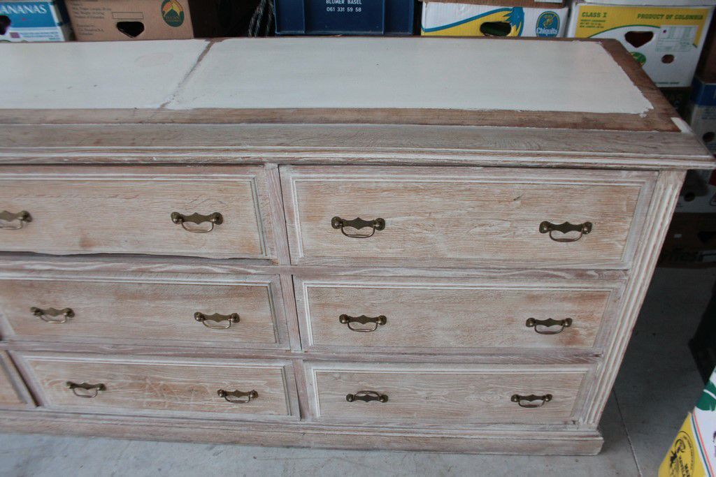Trade furniture ceruse oak 12 drawers