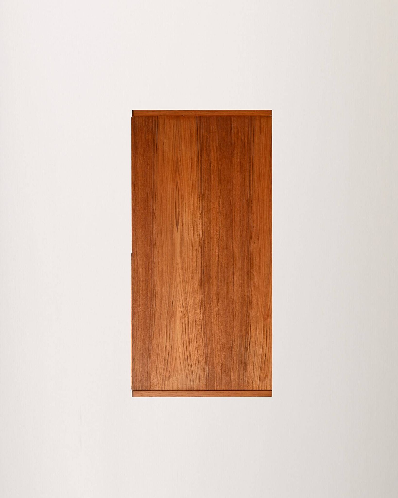 Scandinavian teak cabinet from the 1950s/60s