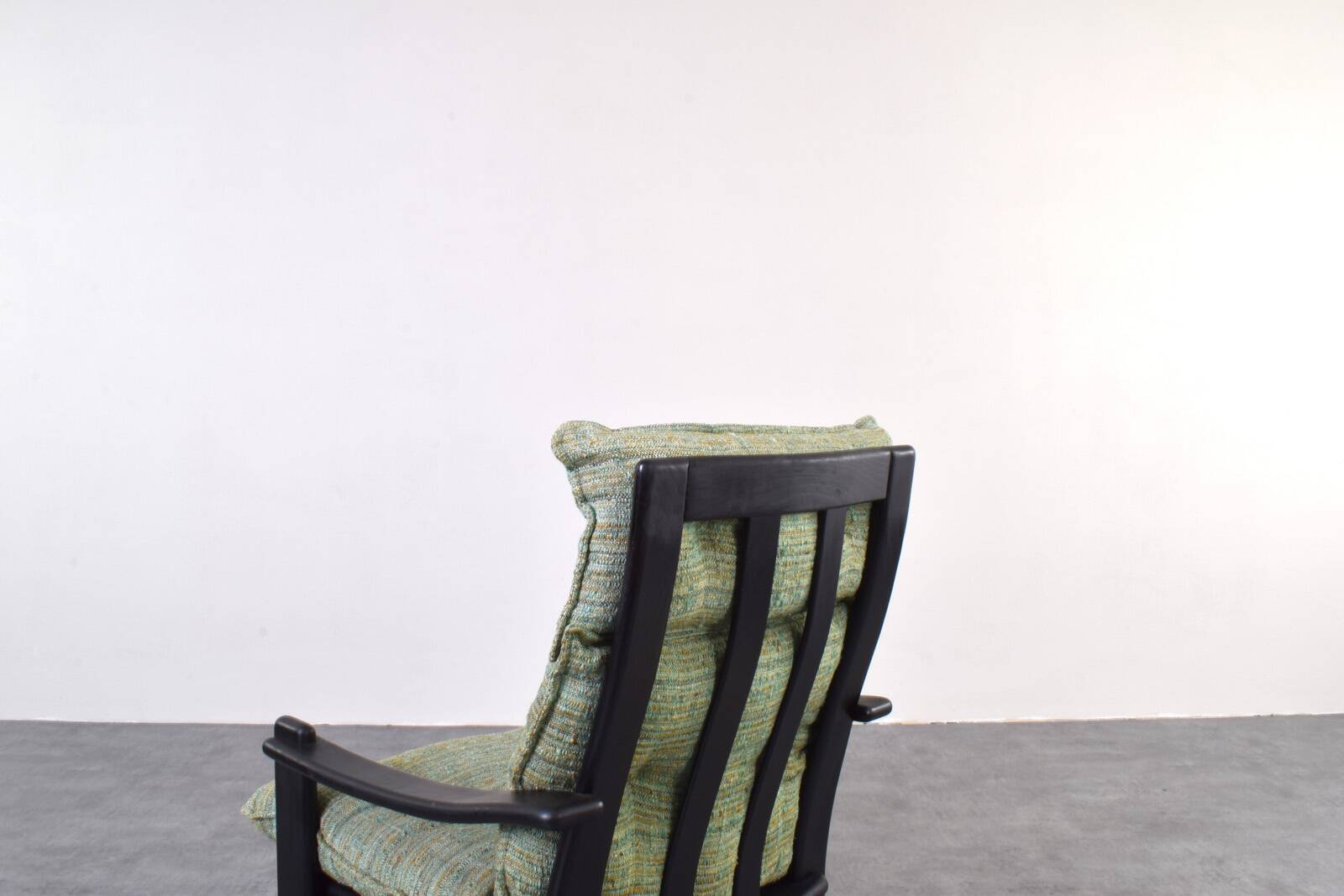 Mid-Century Danish Lounge Chairs and Coffe Table, 1970s.
