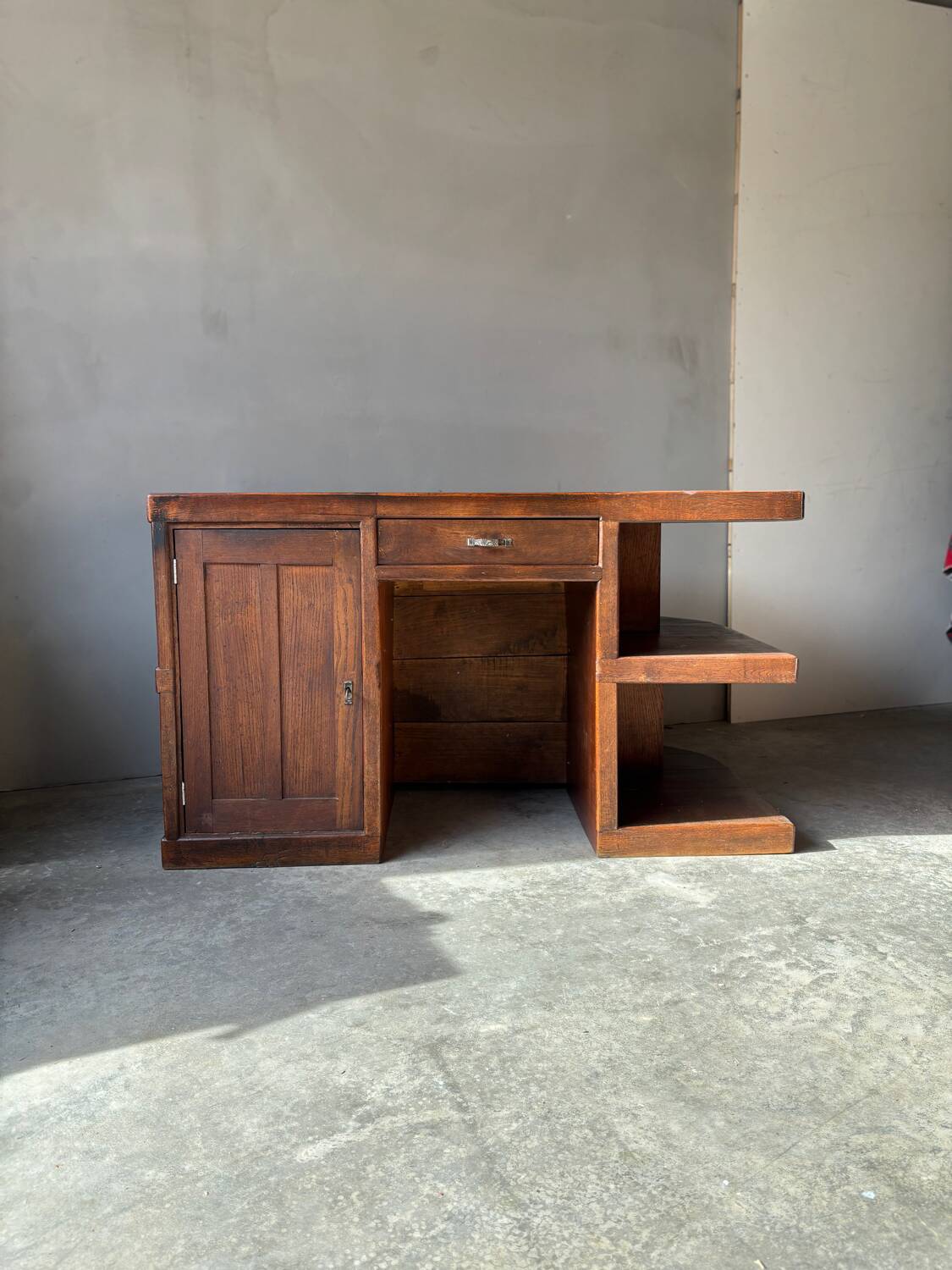 Period counter / Art Deco desk
