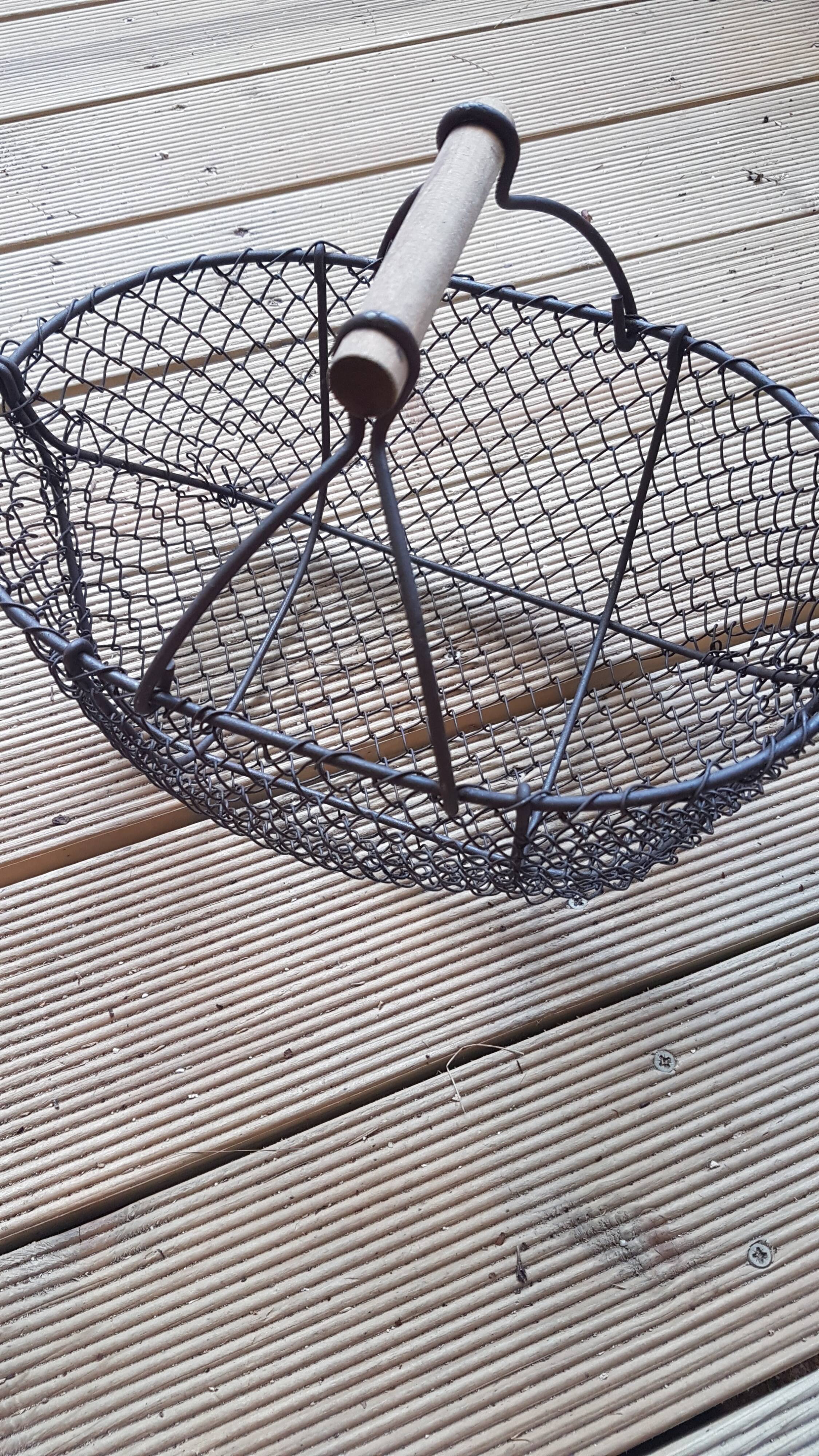 Metal and wood market garden basket