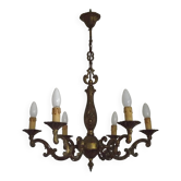 Chandelier en bronze à 6 lumières de style traditionnel français du milieu du siècle avec acanthes.