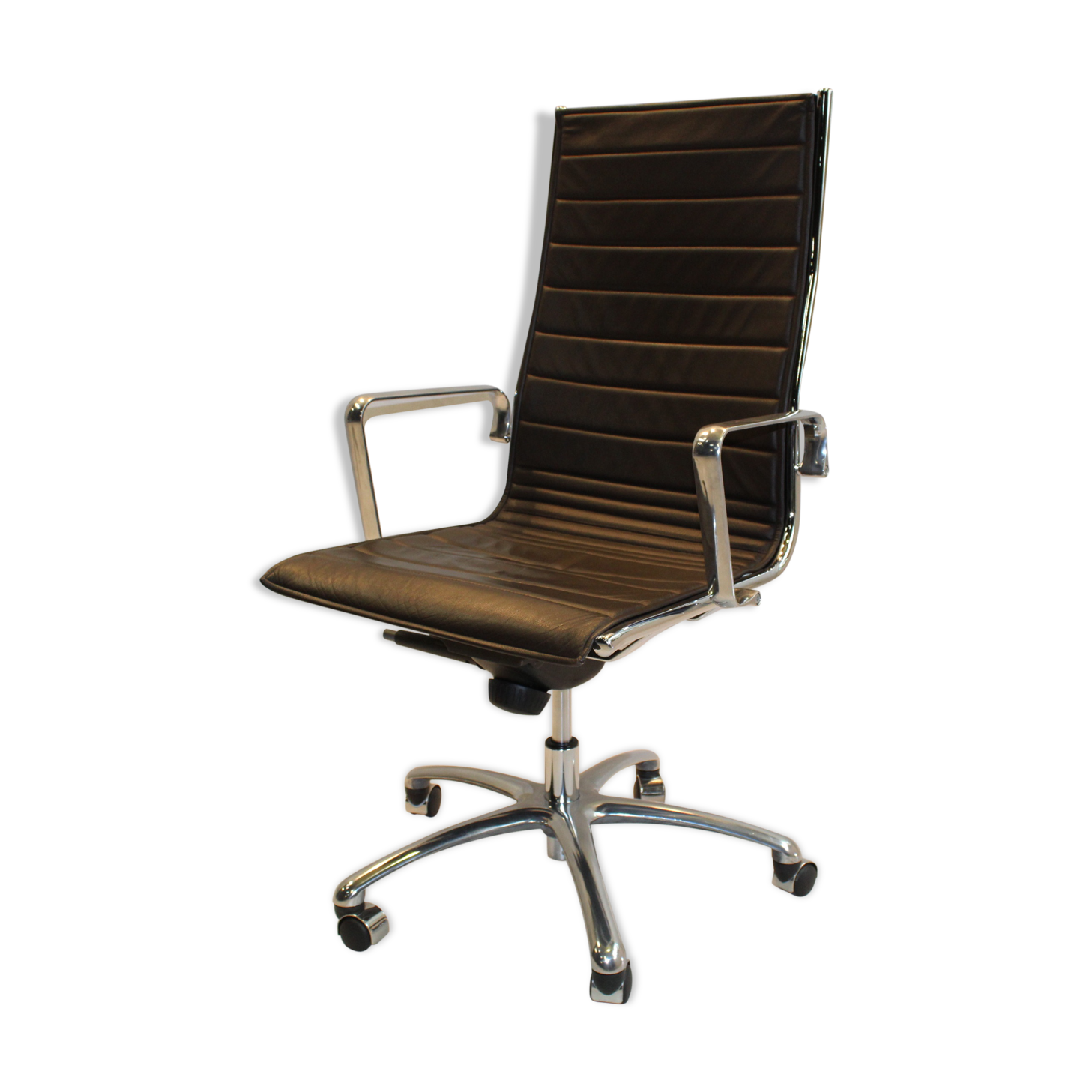 Leather and chrome office chair Luxy edition