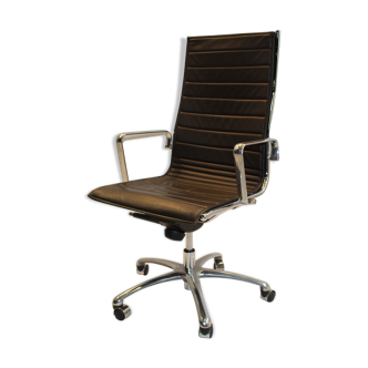 Leather and chrome office chair Luxy edition