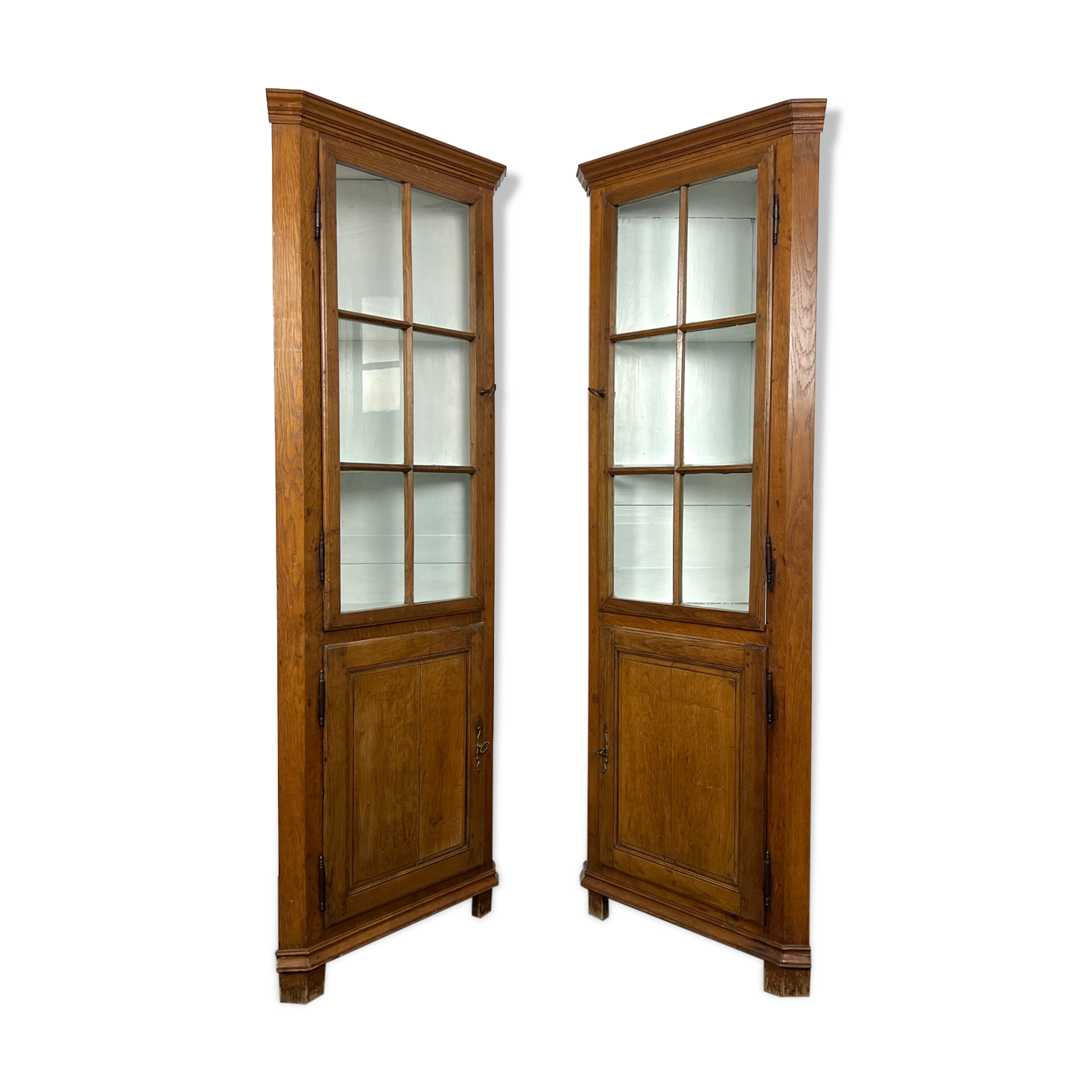 Corner cabinets oak