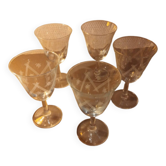 5 chiseled stemmed glasses
