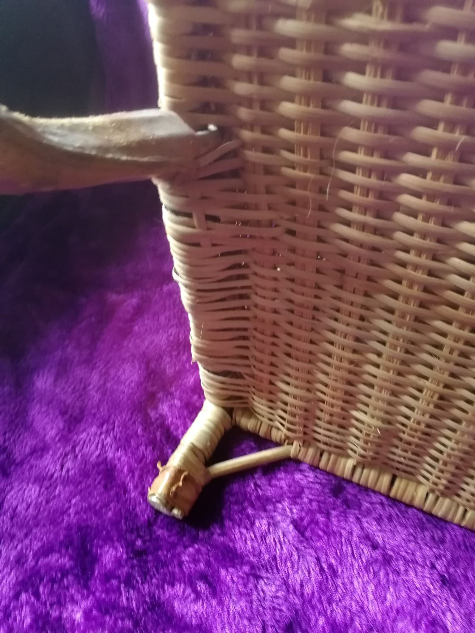 Wicker folding chair