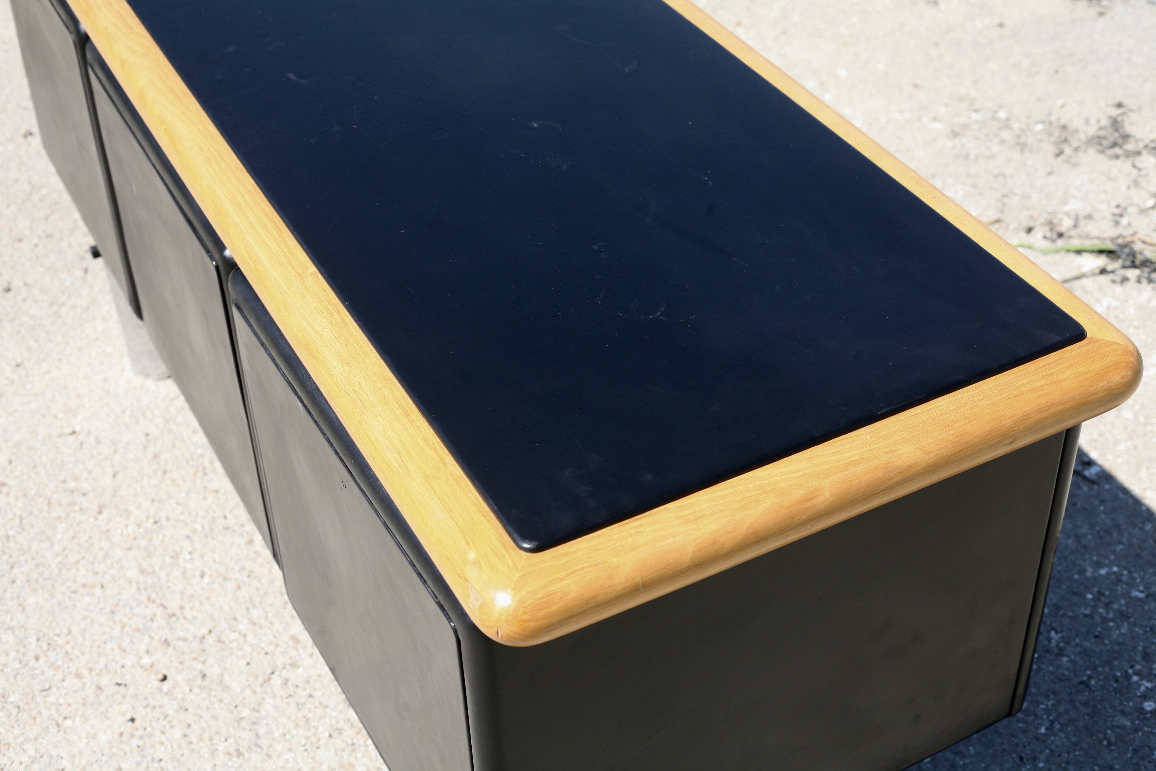 Bureau et enfilade de Warren Platner, Knoll, années 70.