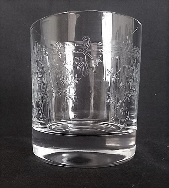 Set of 6 whisky glasses engraved with floral motifs